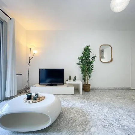 Cosy Deux Pieces Apartamento Menton