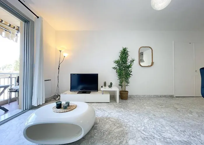 Cosy Deux Pieces Apartamento Menton